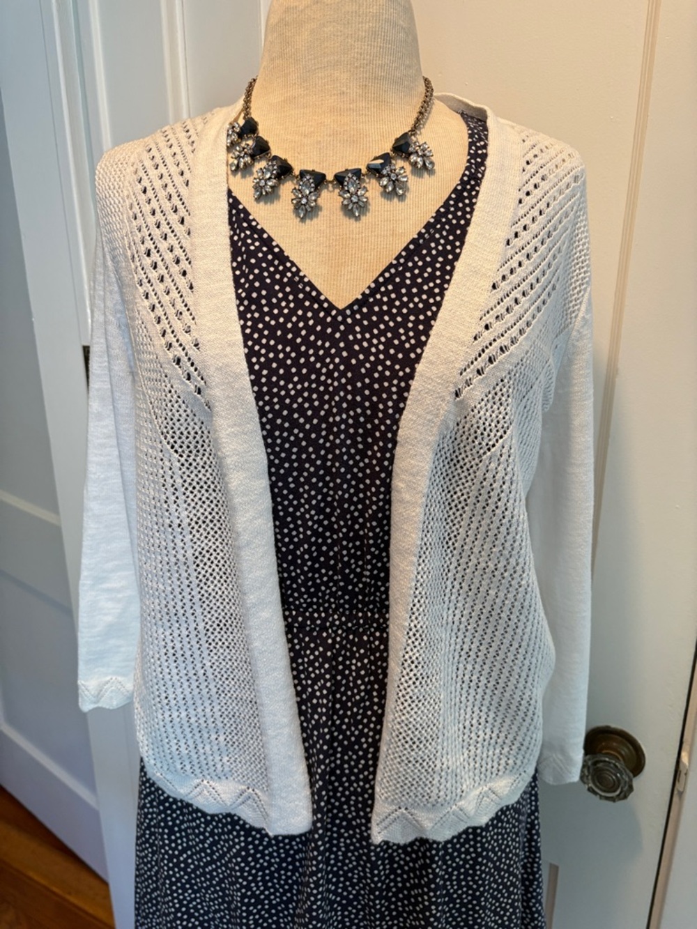 Like New Croft & Barrow White Pointelle Open Cardigan Size Small